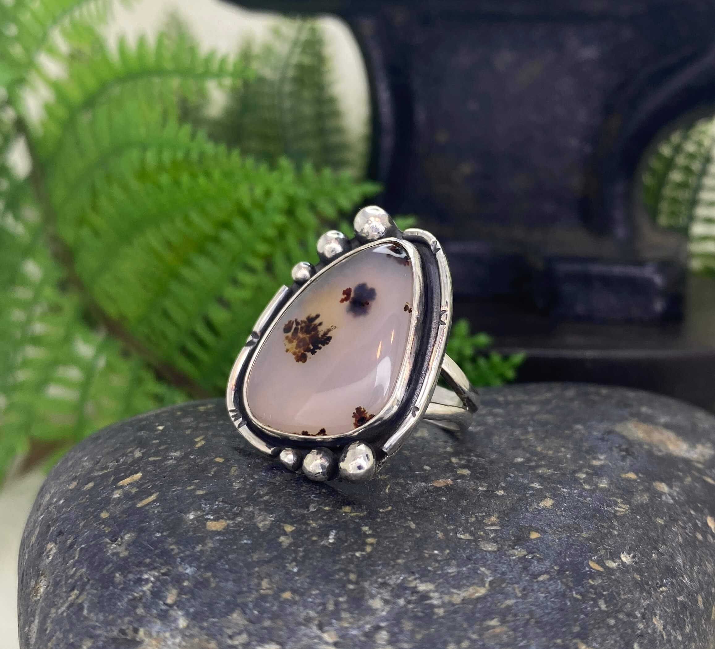 Montana Agate ring in sterling silver - left side view